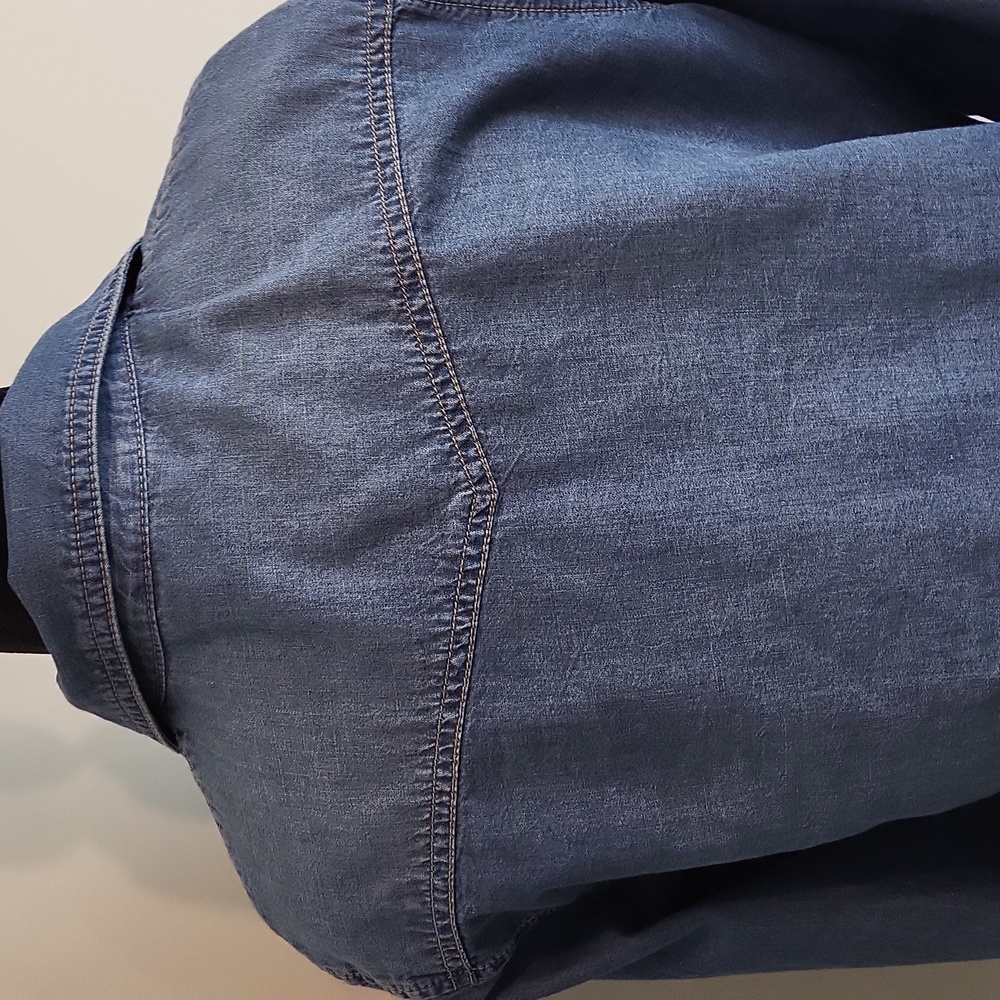 Reitmans denim shirt - Picture 7 of 14